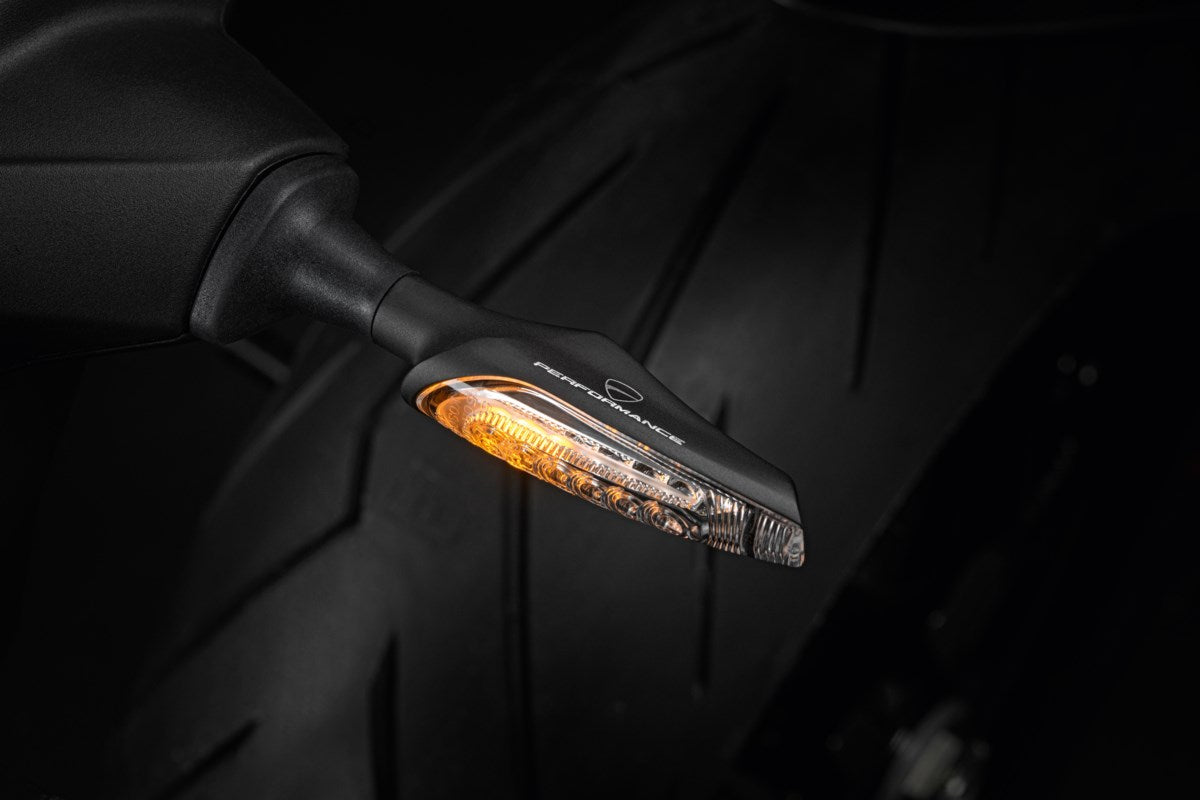 Coppia di indicatori di direzione a led dinamici posteriori