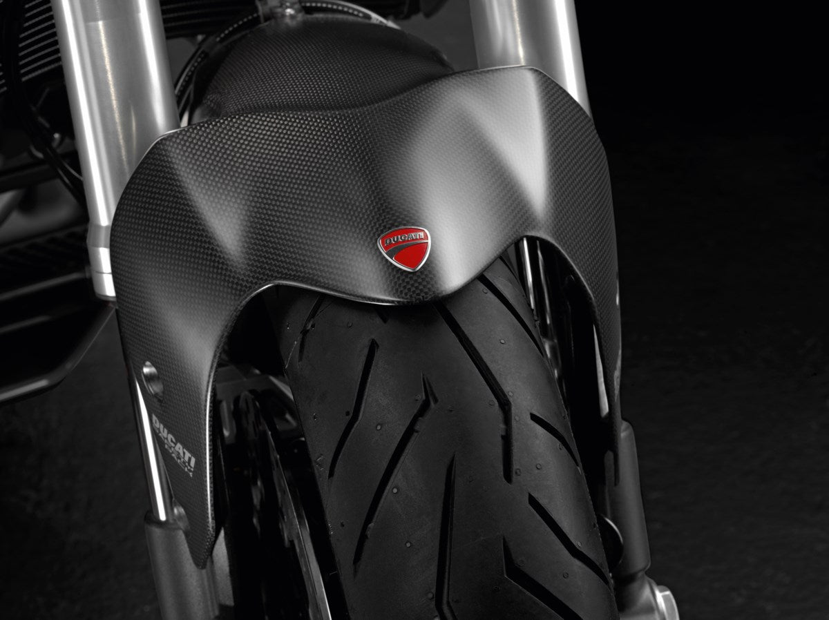 Parafango anteriore in carbonio